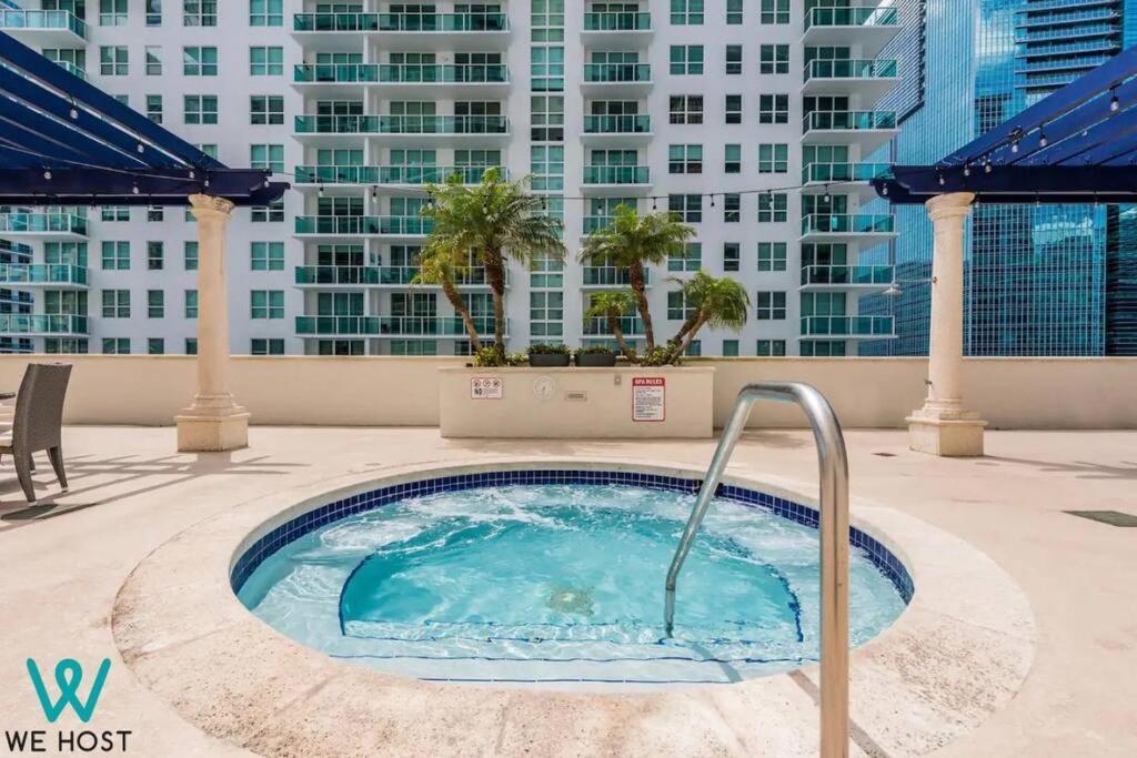 We Host - Amazing Condo Brickell With Ocean-Pool View ميامي المظهر الخارجي الصورة